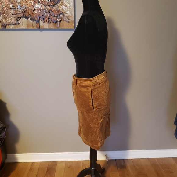 Mini corduroy skirt Size 0 - Picture 3 of 10
